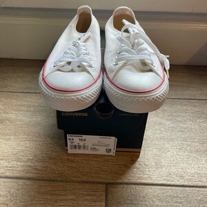Converse Sizw 8.5 White Sneakers